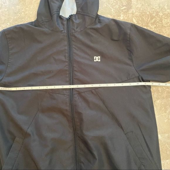 DC Men’s Black hooded full zip men’s jacket elastic in waist and cuffs size S - Picture 10 of 12
